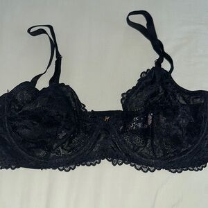 Black lace bra